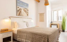 Parosquare Central Suites